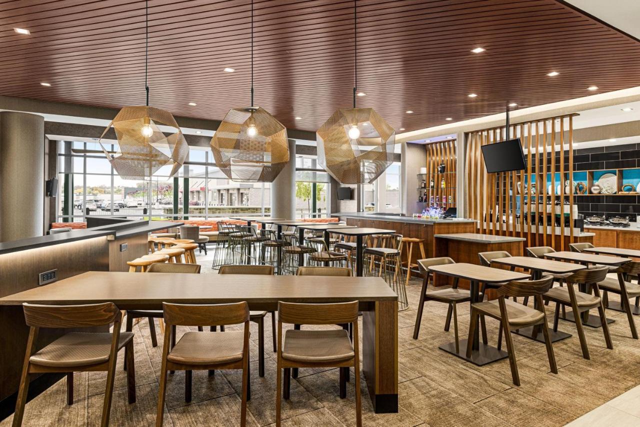 Springhill Suites By Marriott Camp Hill Esterno foto