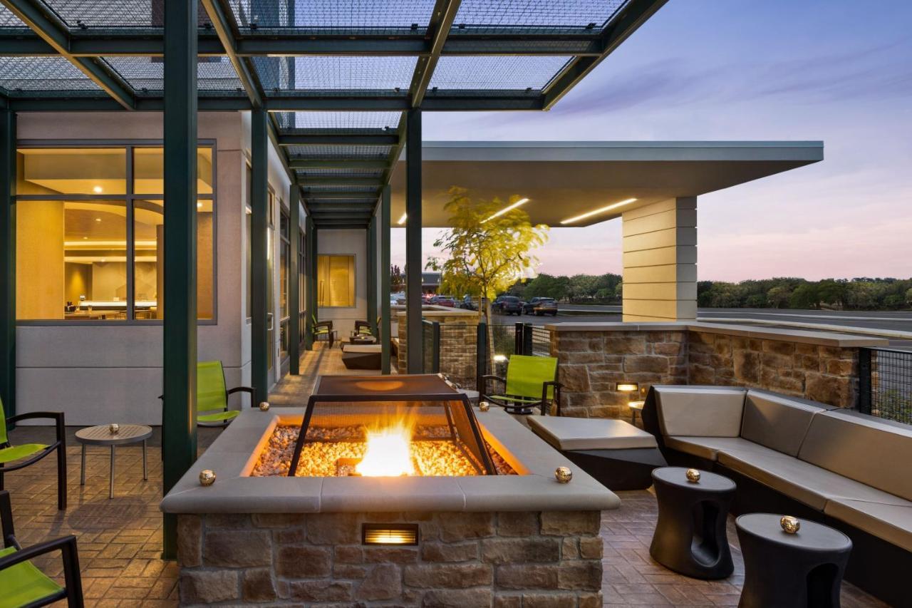 Springhill Suites By Marriott Camp Hill Esterno foto